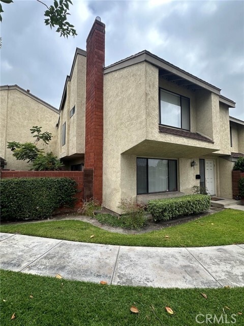 Photo - 835 W Orangewood Ave