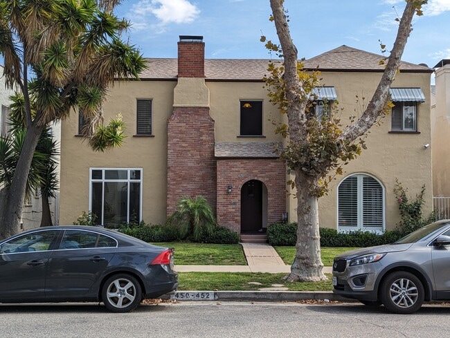 Photo - 452 S Oakhurst Dr Unit 452
