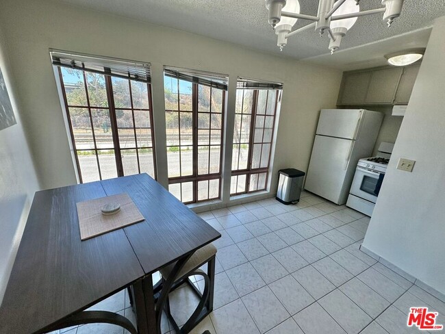 Photo - 3600 Bagley Ave Unit 107