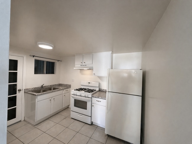 Photo - 1041 Geraghty Ave Unit lower