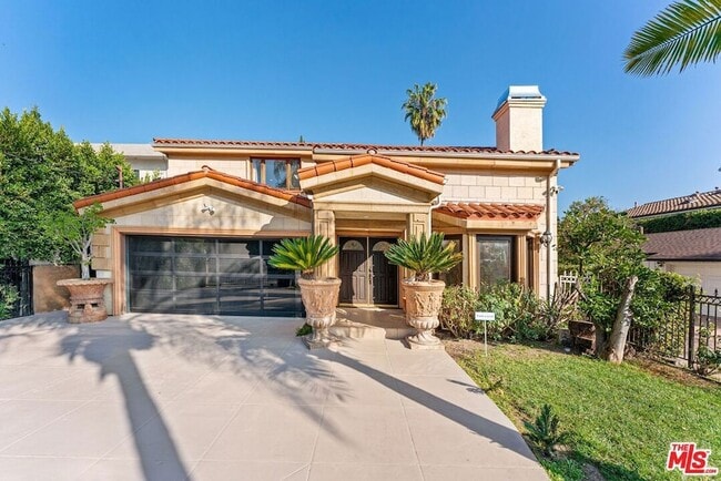 Photo - 15123 Greenleaf St