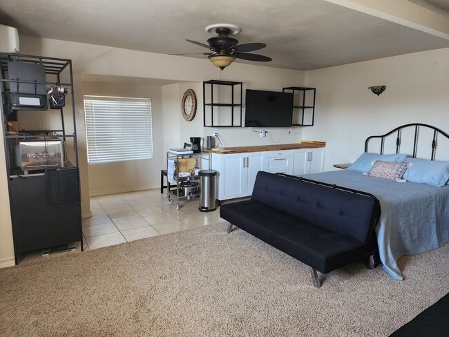 Photo - Furnished or Unfurnished Studio With Priva...