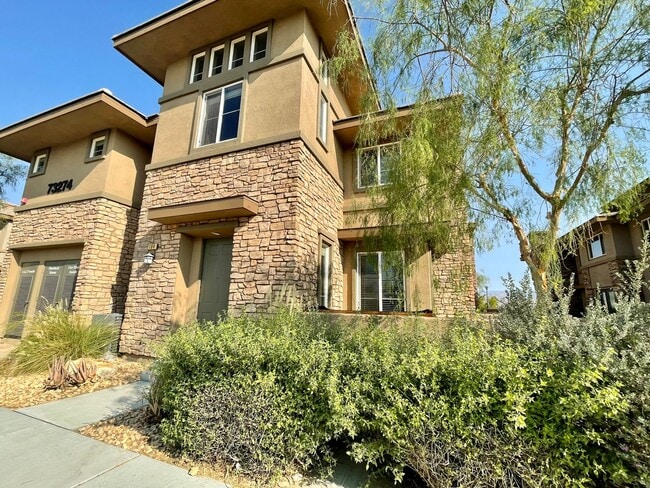 Building Photo - COMING SOON!!! 2 Bedroom 2 Bathroom 2 Story Condo in Palm Desert