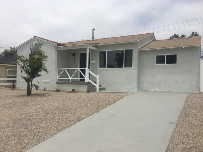 Building Photo - Updated 3 Bedroom Home in Pacific Beach!
