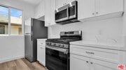 Photo - 126 S Manhattan Pl Unit 5