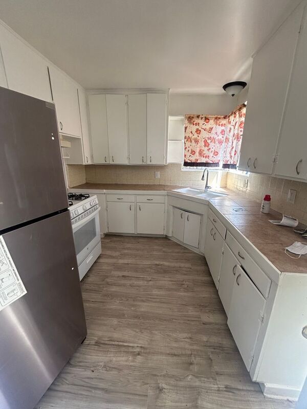 Photo - 1832 Skyline Dr