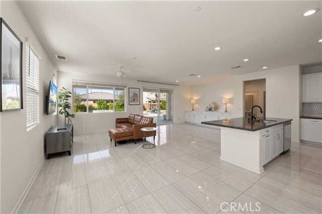 Photo - 50105 Rocamora St