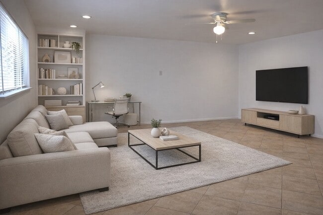 Building Photo - 640 N Fuller Ave Unit Guest House