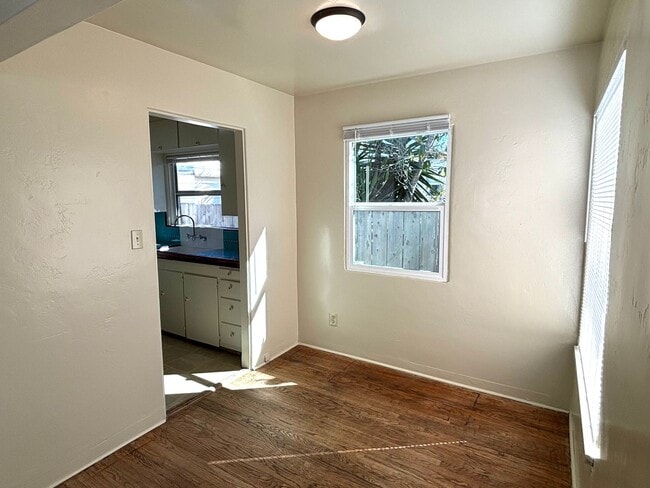 Photo - Voltaire Duplex Unit 5040