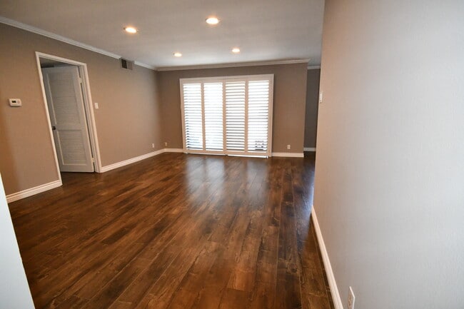 Photo - 5003 Tilden Ave Unit 209