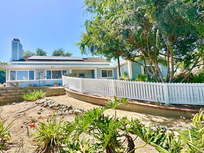Building Photo - Beautiful Home, in Quiet Country Setting, Large, Private, Fenced Yard Space, with Landscaper Incl...