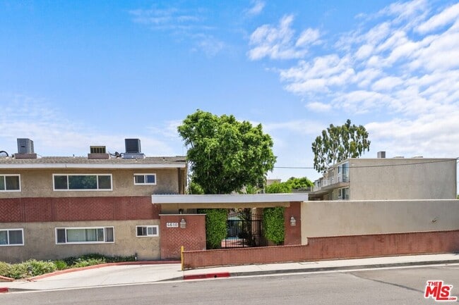 Photo - 4610 Densmore Ave Condo Unit 12