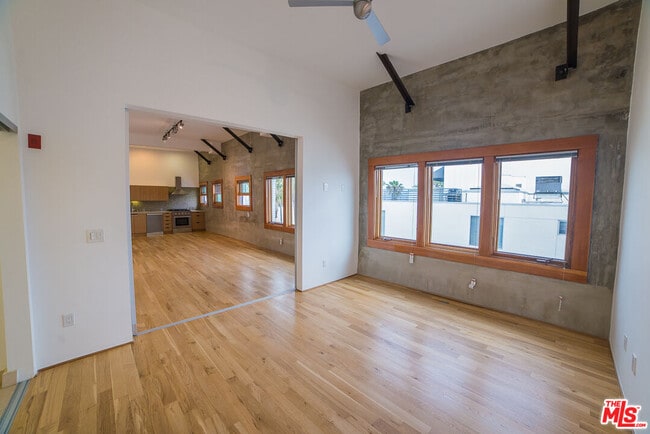 Photo - 8 Brooks Ave Unit 13