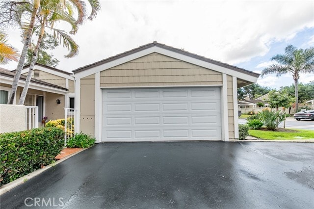 Photo - 32 Lone Pine Unit 41