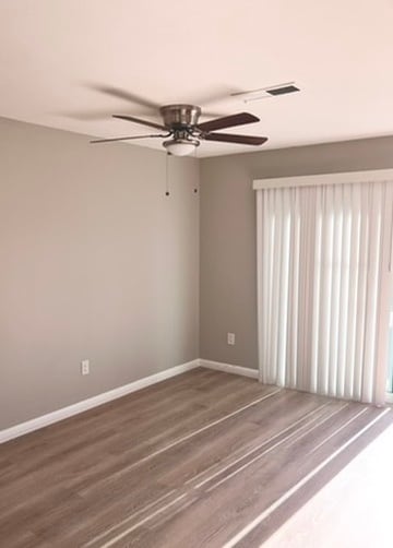 Separate dining room - 11266 Fripps Way