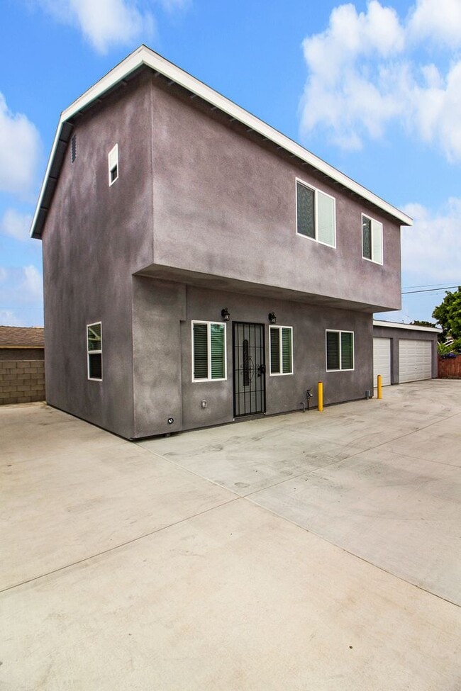 Photo - 1740-1742 Rose Ave Triplex Unit 1742 A
