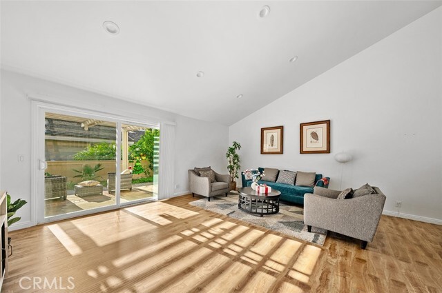 Photo - 42 Wetstone Townhome