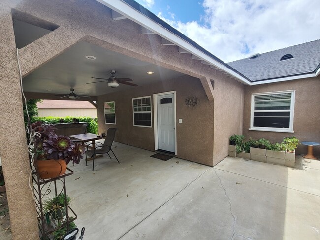 Building Photo - 7012 Aldea Ave