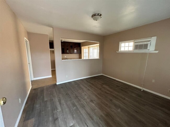 Photo - 2 bedroom, 1 bath Front unit of Duplex - *...