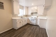 Photo - 18400 Prairie Street Apartments