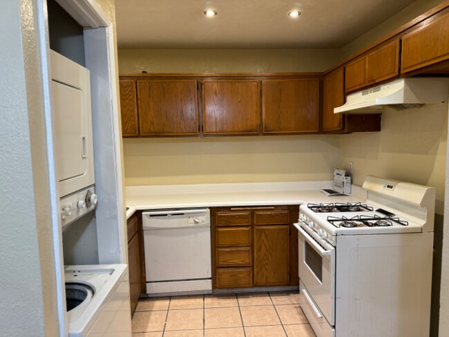 Photo - 8327 Vineyard Ave Unit 3