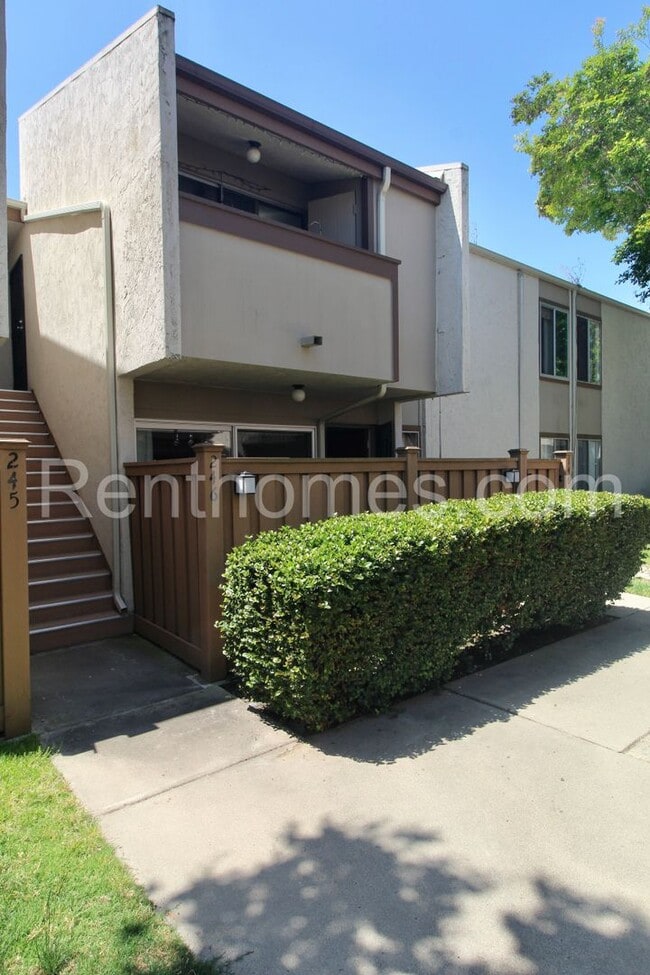 Building Photo - 3550 Ruffin Rd Unit 146