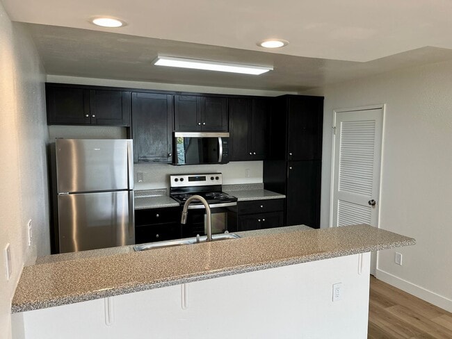Photo - 5104-5112 Cape May Place - 5106 Unit 5106