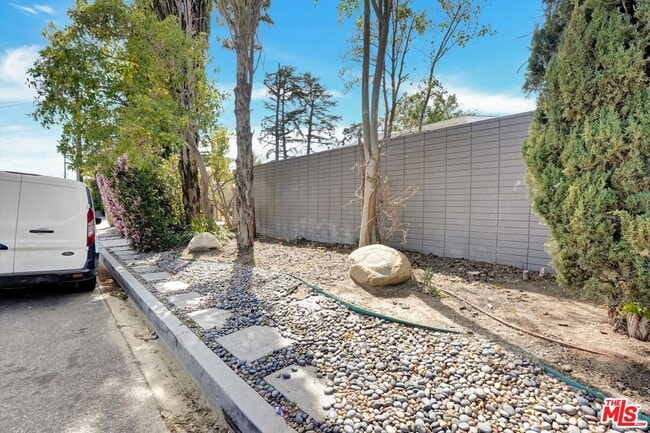 Photo - 2755 Carmar Dr