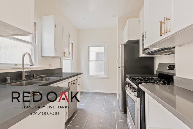 Photo - 852 N Oxford Ave Unit 854