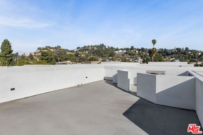 Building Photo - 3208 Verdugo Rd Rental