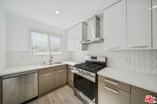 Photo - 252 S New Hampshire Ave Unit 11