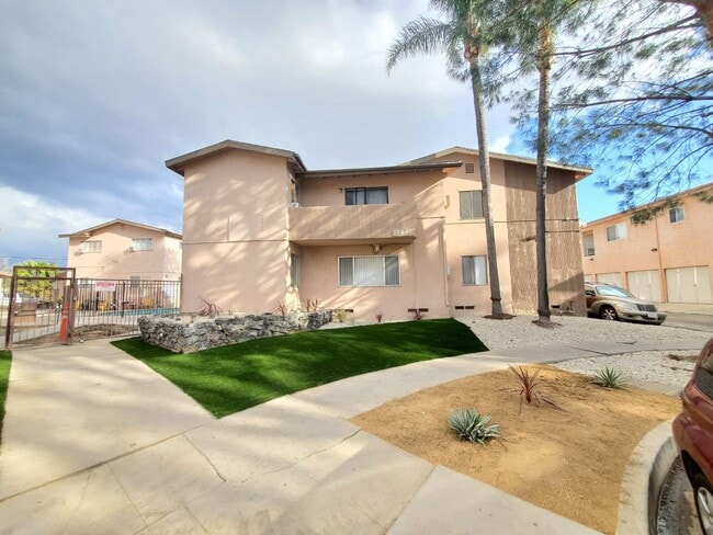 Photo - 19405 Haynes St Unit 4