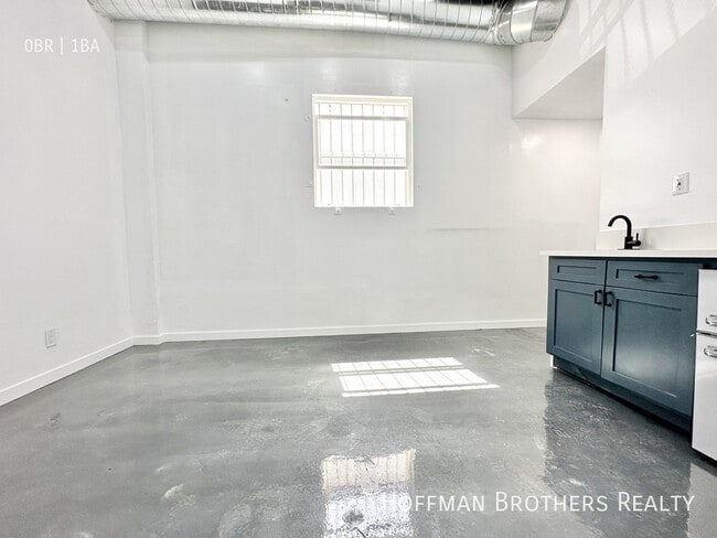 Photo - 3809 Union Pacific Ave Unit 9