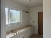 Photo - 8052 Alameda St