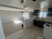 Photo - 1064 W 48th St