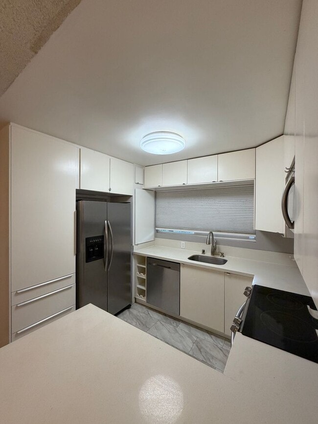 Photo - Newport Ave Unit 2