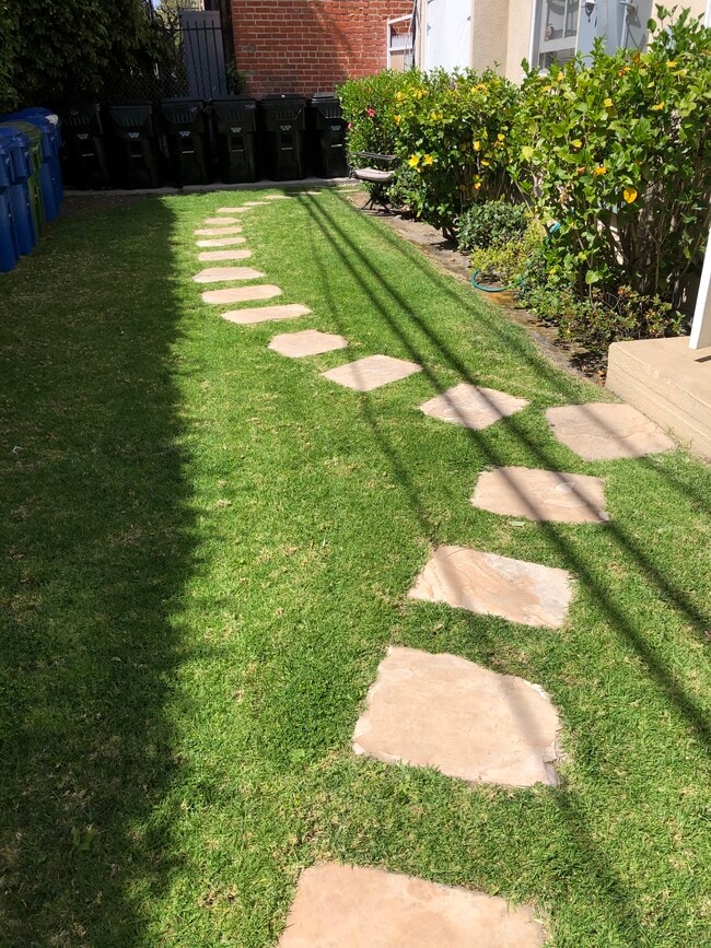 Photo - 615 S Cochran Ave