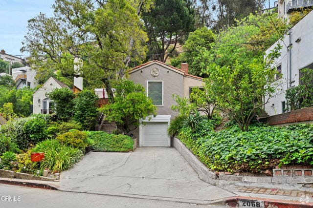 Building Photo - 2068 Stanley Hills Dr Rental
