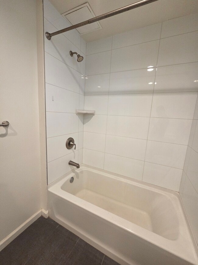 Building Photo - 3480 San Marino St Unit 211