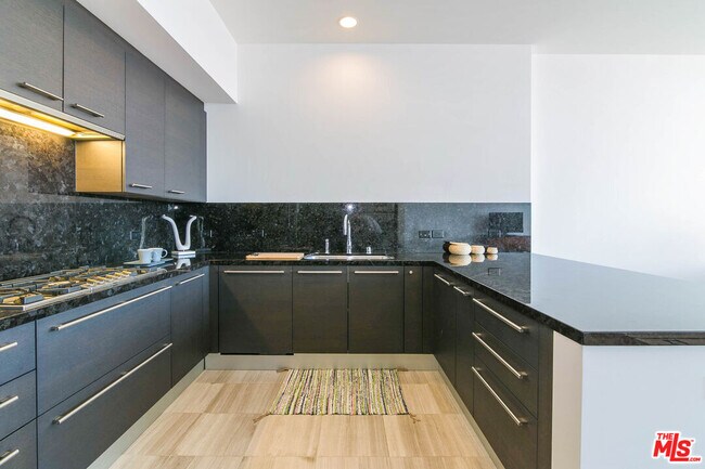 Photo - 900 W Olympic Blvd Unit 28C