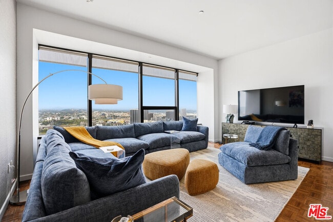 Photo - 1100 Wilshire Blvd Unit 2604