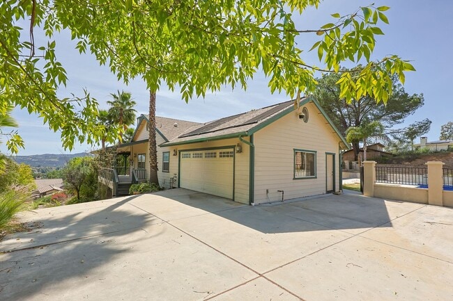 Photo - 5BR Home in Ramona Country Estates with Pool & Views