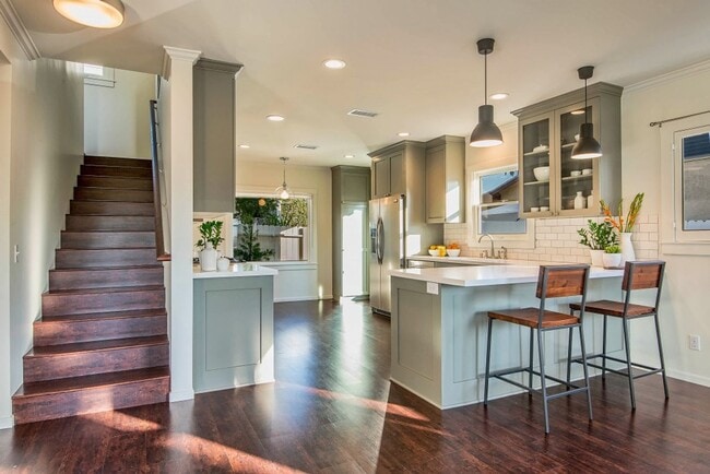 Photo - 1012-1014 Manzanita St Unit 1012