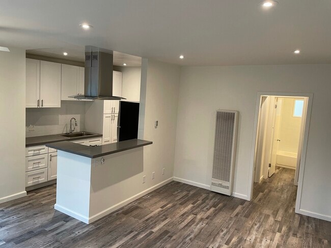 Kitchen/Dining - 4032 Inglewood Blvd Unit 6