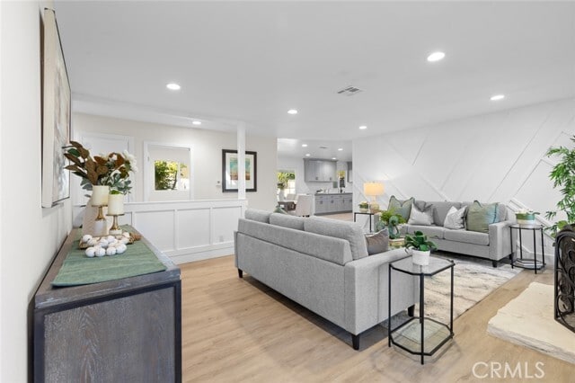 Photo - 16541 Loire Cir