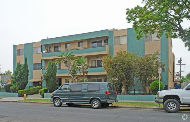 1533 Hi Point St - 1533 Hi Point St