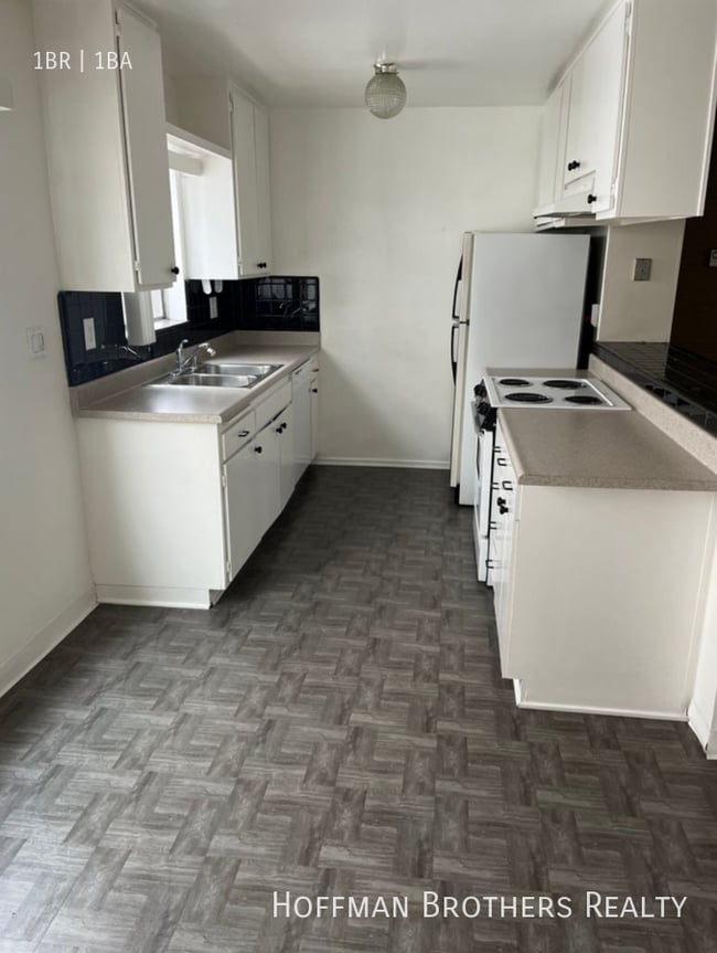 Photo - 950 Larrabee St Unit 408