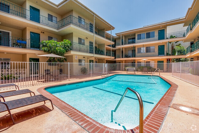 Encino Park West - Encino Park West Apartments