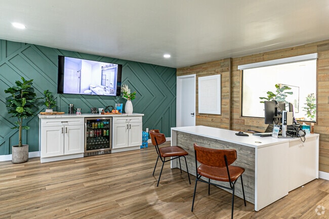 Leasing Office - ALTA