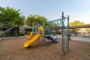 Photo - Camarillo Oaks Apartments